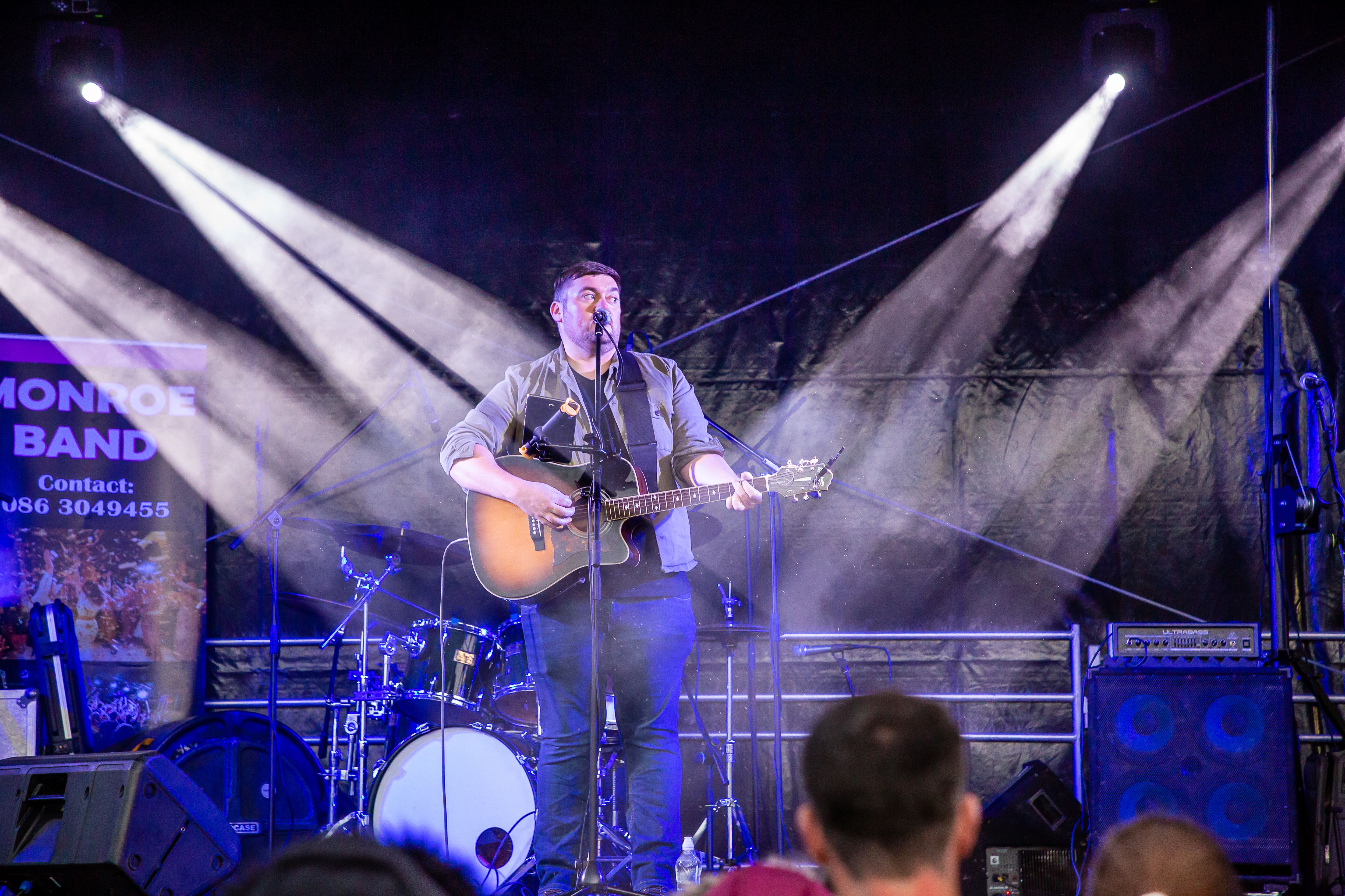 Carlow kicks off Festive Family Experience with spectacular Evening of Entertainment, Lights, and Festivities 2