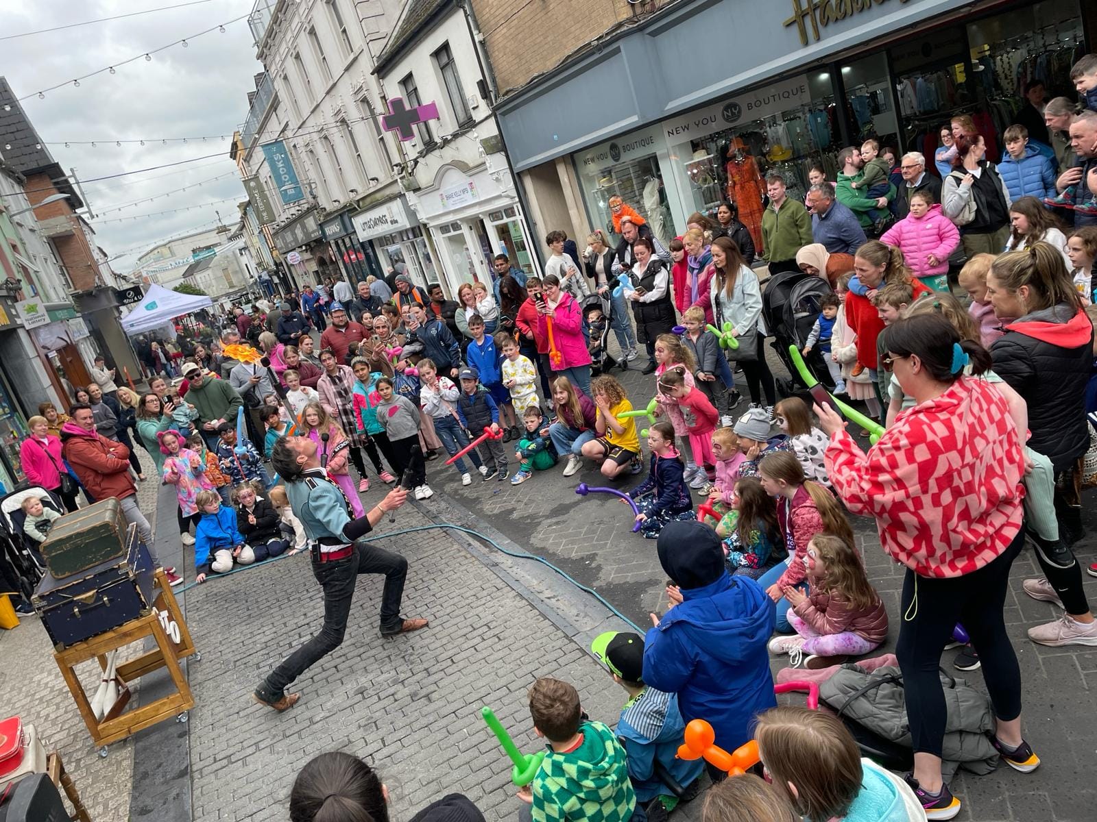 Wobbly Circus Returns for Fourth Streetfest Weekend!