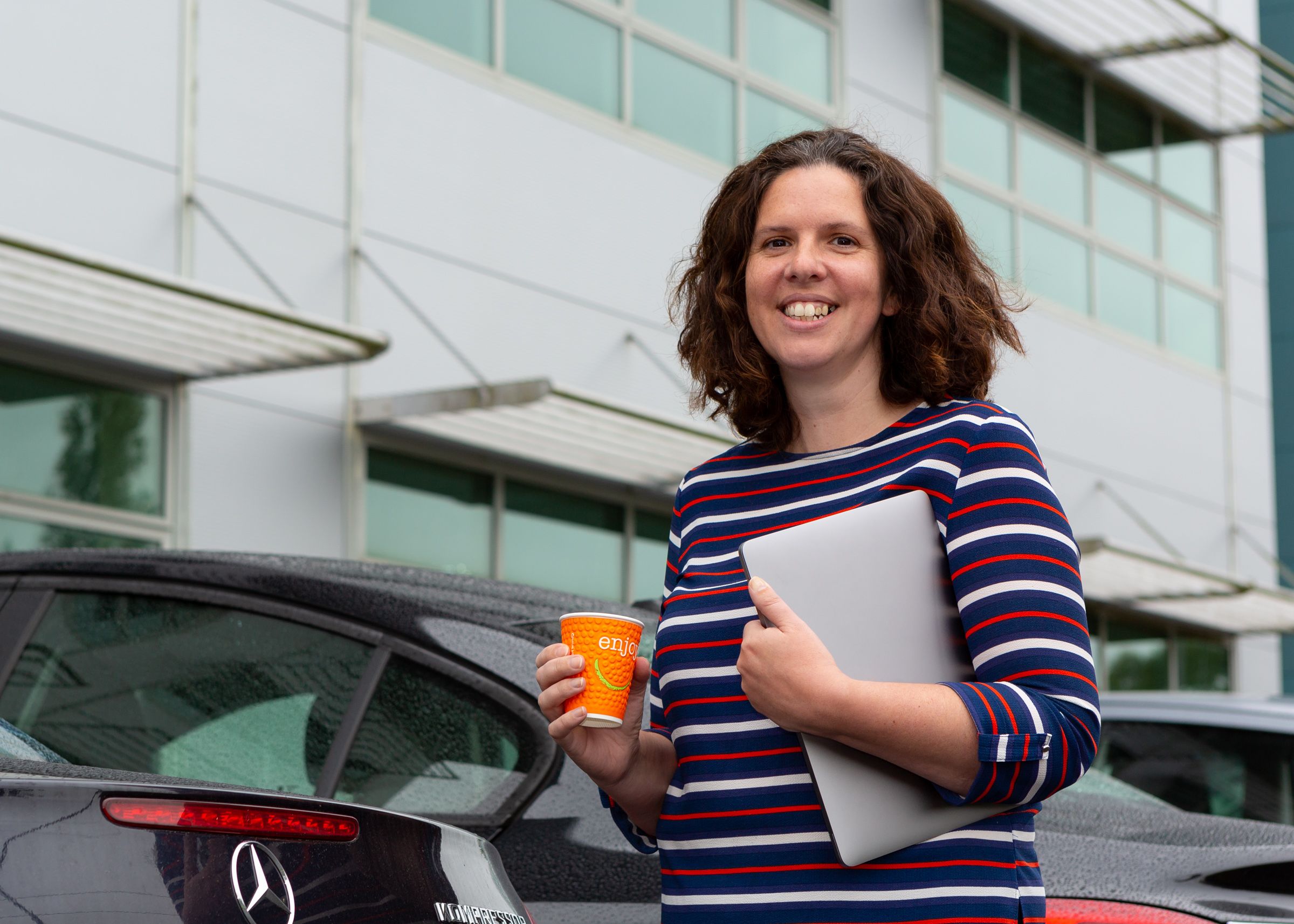 Tracy Cullen Handheld