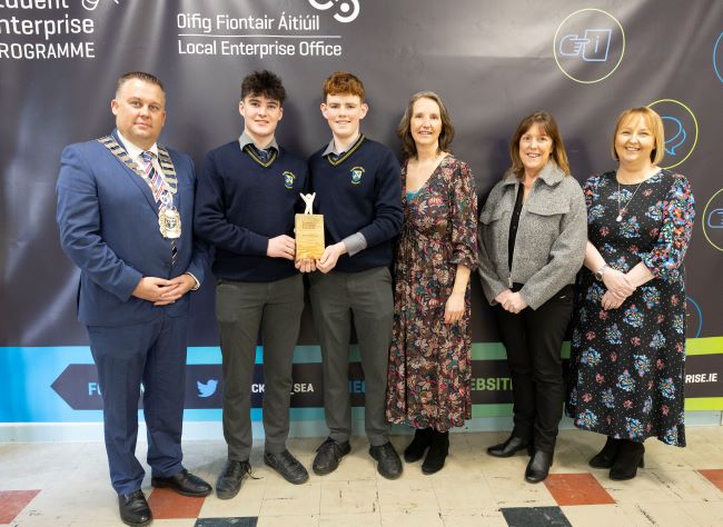 SEA event senior winners from Colaiste Bhride team Vest Pro.jpg