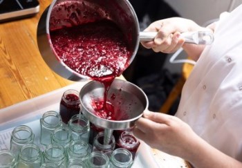 WIld Atlantic Flavours - Pouring jam 03 WIld Atlantic Flavours - Pouring jam 03