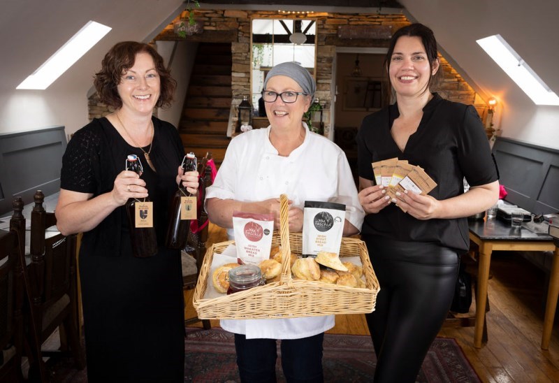 Wild Atlantic Flavours - 3 ladies 10 Wild Atlantic Flavours - 3 ladies 10